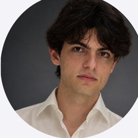 Ege Yasayanlar